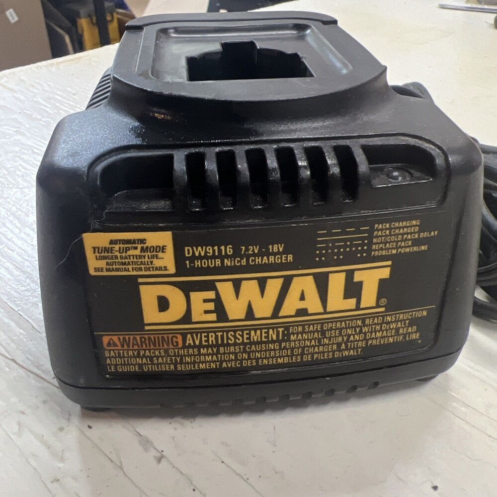 DeWALT DW9116 7.2V-18V 1 Hour NiCd NiMH Battery Charger ONLY
